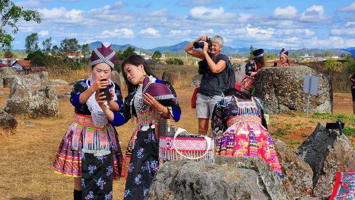 Laos girls Laos girls